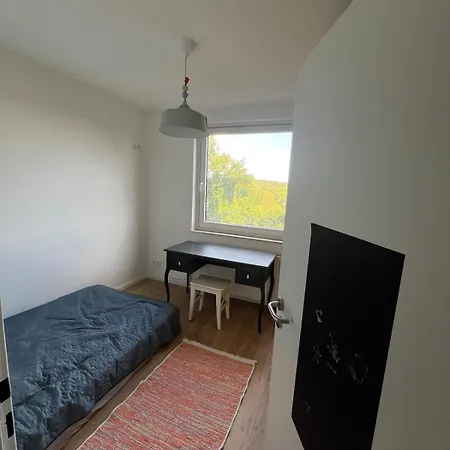 Apartment 4 With Lakeview, Near Vw & Powerco &peaceful