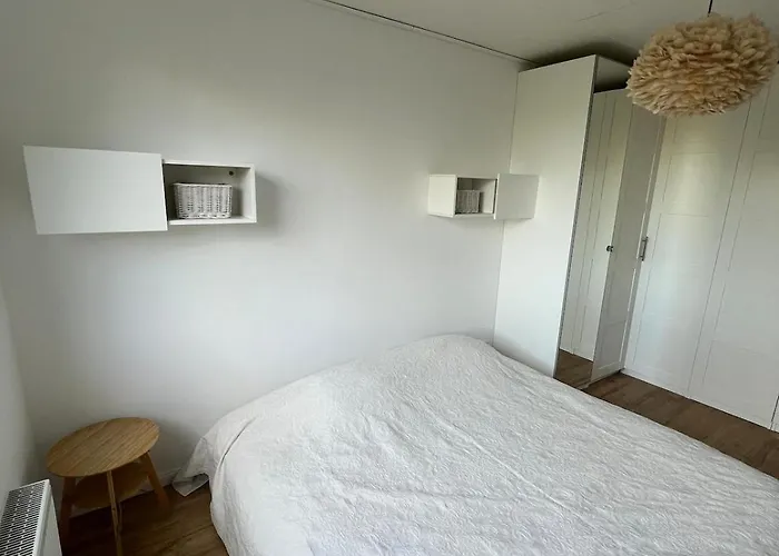 Appartement 4 With Lakeview, Near Vw & Powerco &peaceful Salzgitter