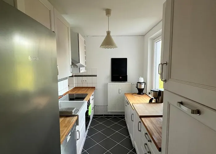 4 With Lakeview, Near Vw & Powerco &peaceful * Salzgitter