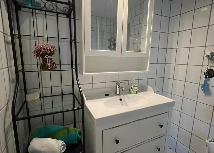 Appartement 4 With Lakeview, Near Vw & Powerco &peaceful Salzgitter
